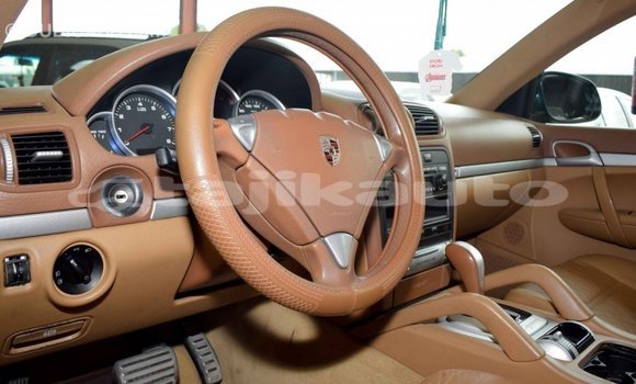 Buy Import Porsche Cayenne Green Car in Import - Dubai in Dushanbe Buy Import Porsche Cayenne Green Car in Import - Dubai in Dushanbe