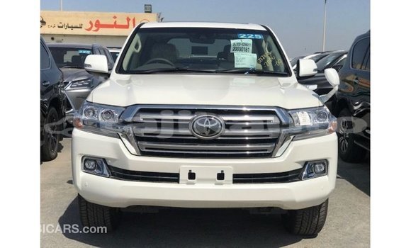 Buy Import Toyota Land Cruiser White Car in Import - Dubai in Dushanbe Buy Import Toyota Land Cruiser White Car in Import - Dubai in Dushanbe