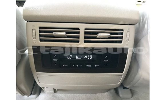 Buy Import Toyota Land Cruiser White Car in Import - Dubai in Dushanbe Buy Import Toyota Land Cruiser White Car in Import - Dubai in Dushanbe