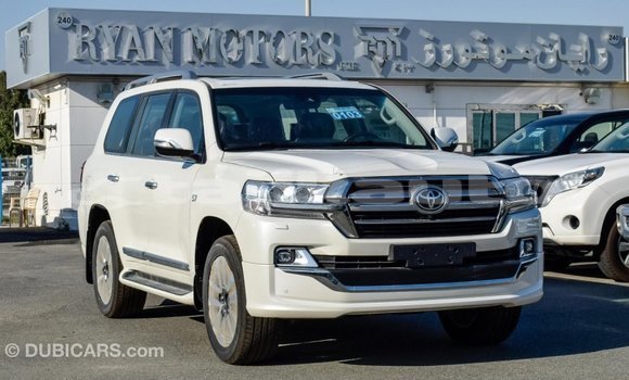 Buy Import Toyota Land Cruiser White Car in Import - Dubai in Dushanbe Buy Import Toyota Land Cruiser White Car in Import - Dubai in Dushanbe