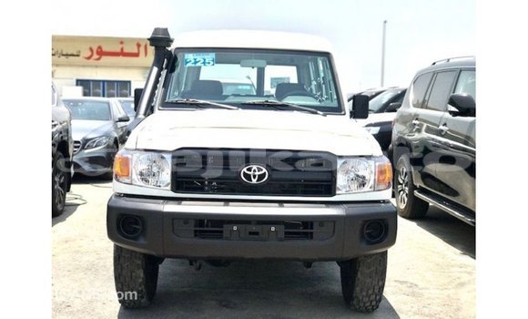 Buy Import Toyota Land Cruiser White Car in Import - Dubai in Dushanbe Buy Import Toyota Land Cruiser White Car in Import - Dubai in Dushanbe