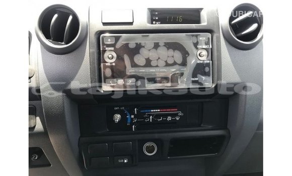 Buy Import Toyota Land Cruiser White Car in Import - Dubai in Dushanbe Buy Import Toyota Land Cruiser White Car in Import - Dubai in Dushanbe