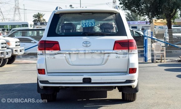 Buy Import Toyota Land Cruiser White Car in Import - Dubai in Dushanbe Buy Import Toyota Land Cruiser White Car in Import - Dubai in Dushanbe