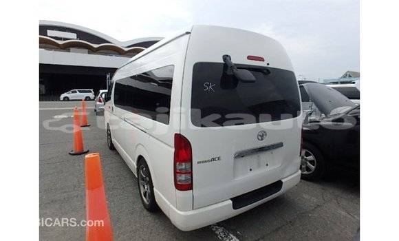 Buy Import Toyota Hiace White Car in Import - Dubai in Dushanbe Buy Import Toyota Hiace White Car in Import - Dubai in Dushanbe