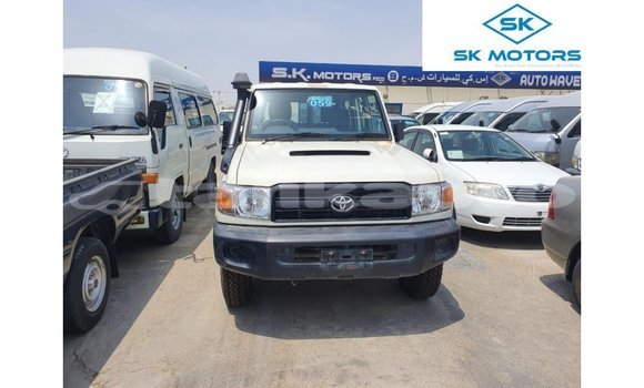 Buy Import Toyota Land Cruiser White Car in Import - Dubai in Dushanbe Buy Import Toyota Land Cruiser White Car in Import - Dubai in Dushanbe