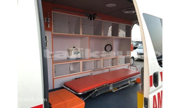 Buy Import Toyota Hiace White Car in Import - Dubai in Dushanbe Buy Import Toyota Hiace White Car in Import - Dubai in Dushanbe