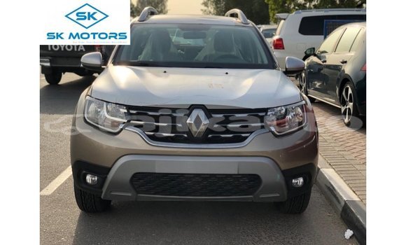 Buy Import Renault Duster Beige Car in Import - Dubai in Dushanbe