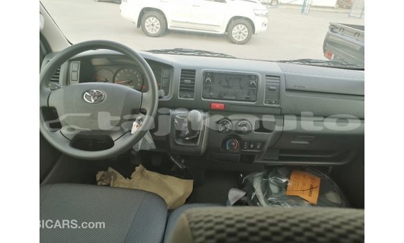 Buy Import Toyota Hiace White Car in Import - Dubai in Dushanbe Buy Import Toyota Hiace White Car in Import - Dubai in Dushanbe