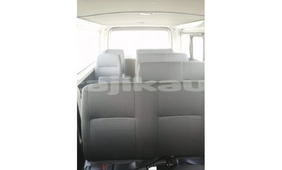 Buy Import Toyota Hiace White Car in Import - Dubai in Dushanbe Buy Import Toyota Hiace White Car in Import - Dubai in Dushanbe