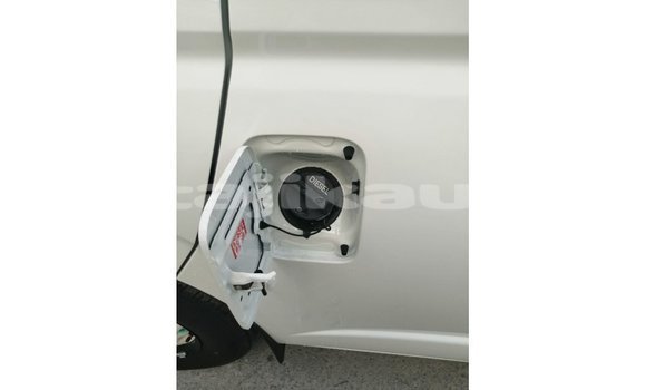 Buy Import Toyota Hiace White Car in Import - Dubai in Dushanbe Buy Import Toyota Hiace White Car in Import - Dubai in Dushanbe