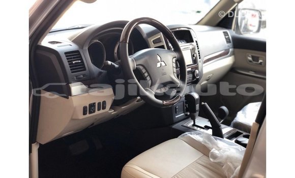 Buy Import Mitsubishi Pajero Other Car in Import - Dubai in Dushanbe Buy Import Mitsubishi Pajero Other Car in Import - Dubai in Dushanbe