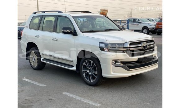 Buy Import Toyota Land Cruiser White Car in Import - Dubai in Dushanbe Buy Import Toyota Land Cruiser White Car in Import - Dubai in Dushanbe