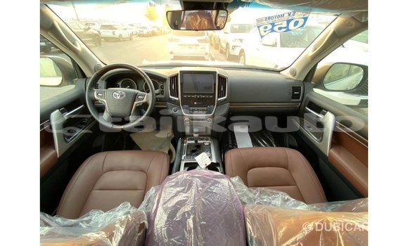 Buy Import Toyota Land Cruiser White Car in Import - Dubai in Dushanbe Buy Import Toyota Land Cruiser White Car in Import - Dubai in Dushanbe