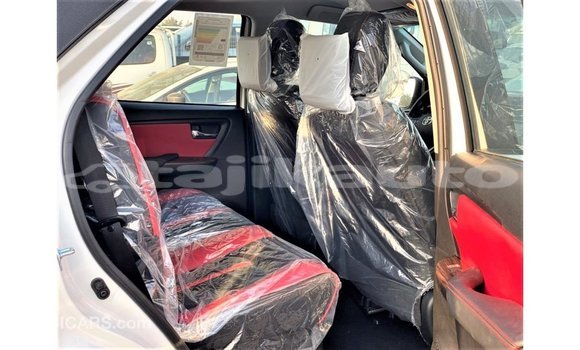 Buy Import Toyota Fortuner White Car in Import - Dubai in Dushanbe Buy Import Toyota Fortuner White Car in Import - Dubai in Dushanbe