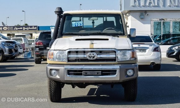 Buy Import Toyota Land Cruiser Beige Car in Import - Dubai in Dushanbe Buy Import Toyota Land Cruiser Beige Car in Import - Dubai in Dushanbe