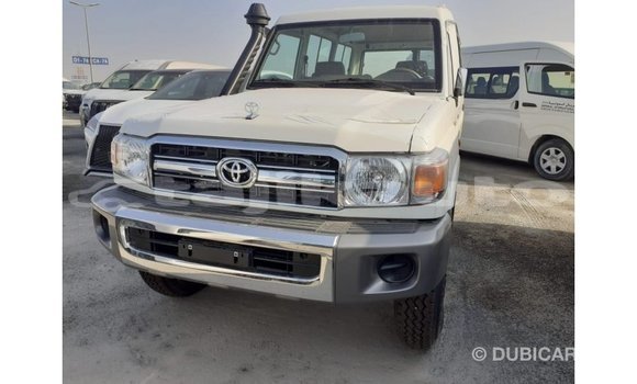 Buy Import Toyota Land Cruiser White Car in Import - Dubai in Dushanbe Buy Import Toyota Land Cruiser White Car in Import - Dubai in Dushanbe