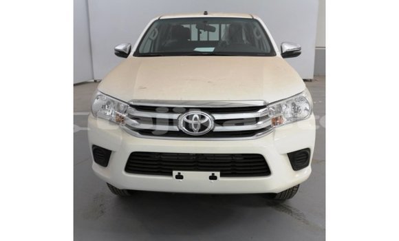Buy Import Toyota Hilux White Car in Import - Dubai in Dushanbe