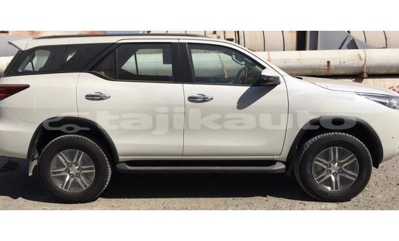 Buy Import Toyota Fortuner White Car in Import - Dubai in Dushanbe Buy Import Toyota Fortuner White Car in Import - Dubai in Dushanbe