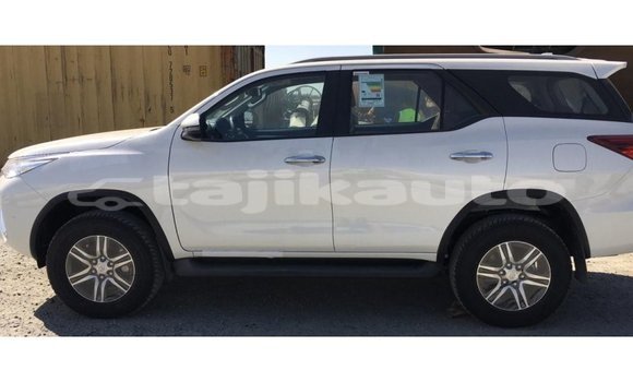 Buy Import Toyota Fortuner White Car in Import - Dubai in Dushanbe Buy Import Toyota Fortuner White Car in Import - Dubai in Dushanbe