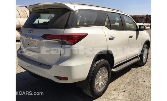 Buy Import Toyota Fortuner White Car in Import - Dubai in Dushanbe Buy Import Toyota Fortuner White Car in Import - Dubai in Dushanbe