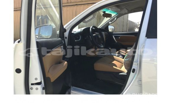 Buy Import Toyota Fortuner White Car in Import - Dubai in Dushanbe Buy Import Toyota Fortuner White Car in Import - Dubai in Dushanbe