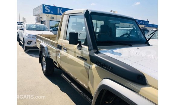 Buy Import Toyota Land Cruiser Beige Car in Import - Dubai in Dushanbe Buy Import Toyota Land Cruiser Beige Car in Import - Dubai in Dushanbe