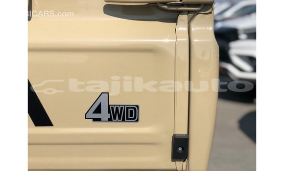 Buy Import Toyota Land Cruiser Beige Car in Import - Dubai in Dushanbe Buy Import Toyota Land Cruiser Beige Car in Import - Dubai in Dushanbe