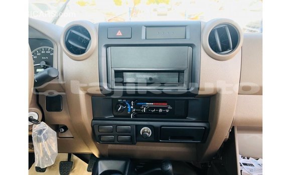 Buy Import Toyota Land Cruiser Beige Car in Import - Dubai in Dushanbe Buy Import Toyota Land Cruiser Beige Car in Import - Dubai in Dushanbe