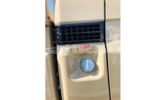 Buy Import Toyota Land Cruiser Beige Car in Import - Dubai in Dushanbe Buy Import Toyota Land Cruiser Beige Car in Import - Dubai in Dushanbe