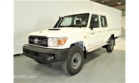 Buy Import Toyota Land Cruiser White Car in Import - Dubai in Dushanbe Buy Import Toyota Land Cruiser White Car in Import - Dubai in Dushanbe