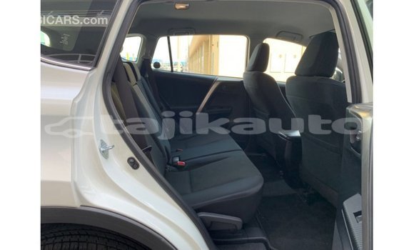 Buy Import Toyota 4Runner White Car in Import - Dubai in Dushanbe Buy Import Toyota 4Runner White Car in Import - Dubai in Dushanbe