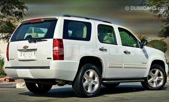 Buy Import Chevrolet Tahoe White Car in Import - Dubai in Dushanbe Buy Import Chevrolet Tahoe White Car in Import - Dubai in Dushanbe