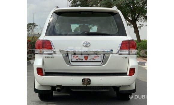 Buy Import Toyota Land Cruiser White Car in Import - Dubai in Dushanbe Buy Import Toyota Land Cruiser White Car in Import - Dubai in Dushanbe