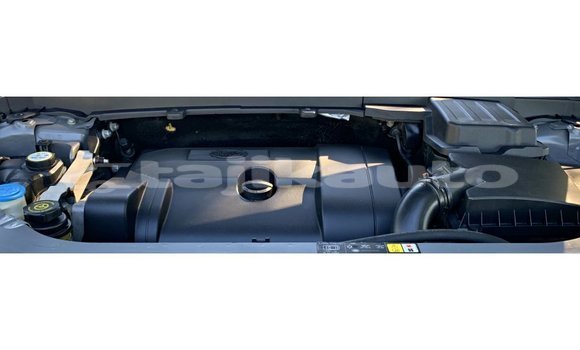 Buy Import Land Rover Defender Other Car in Import - Dubai in Dushanbe Buy Import Land Rover Defender Other Car in Import - Dubai in Dushanbe