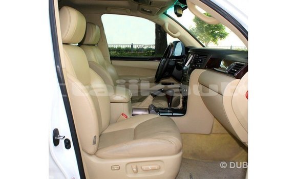 Buy Import Lexus LX White Car in Import - Dubai in Dushanbe Buy Import Lexus LX White Car in Import - Dubai in Dushanbe