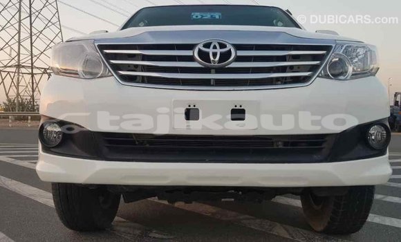 Buy Import Toyota Fortuner White Car in Import - Dubai in Dushanbe Buy Import Toyota Fortuner White Car in Import - Dubai in Dushanbe