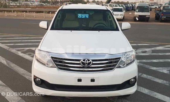 Buy Import Toyota Fortuner White Car in Import - Dubai in Dushanbe Buy Import Toyota Fortuner White Car in Import - Dubai in Dushanbe