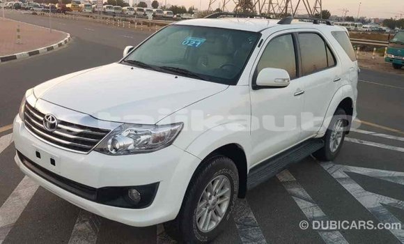 Buy Import Toyota Fortuner White Car in Import - Dubai in Dushanbe Buy Import Toyota Fortuner White Car in Import - Dubai in Dushanbe
