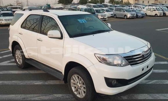Buy Import Toyota Fortuner White Car in Import - Dubai in Dushanbe Buy Import Toyota Fortuner White Car in Import - Dubai in Dushanbe