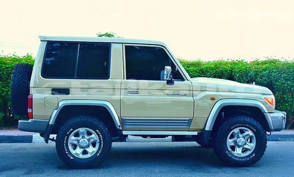 Buy Import Toyota Land Cruiser Beige Car in Import - Dubai in Dushanbe Buy Import Toyota Land Cruiser Beige Car in Import - Dubai in Dushanbe