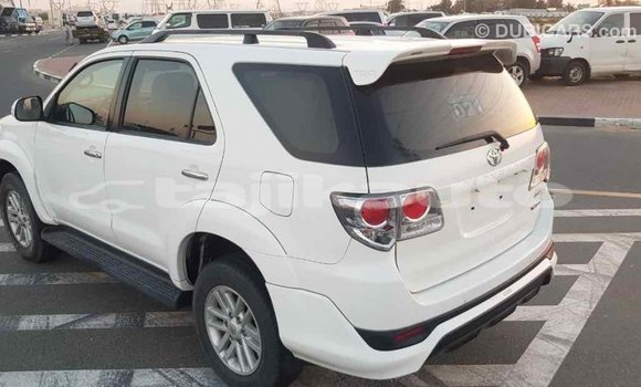 Buy Import Toyota Fortuner White Car in Import - Dubai in Dushanbe Buy Import Toyota Fortuner White Car in Import - Dubai in Dushanbe