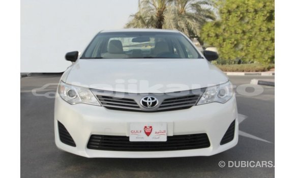 Buy Import Toyota Camry White Car in Import - Dubai in Dushanbe Buy Import Toyota Camry White Car in Import - Dubai in Dushanbe