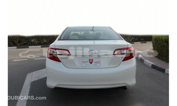 Buy Import Toyota Camry White Car in Import - Dubai in Dushanbe Buy Import Toyota Camry White Car in Import - Dubai in Dushanbe