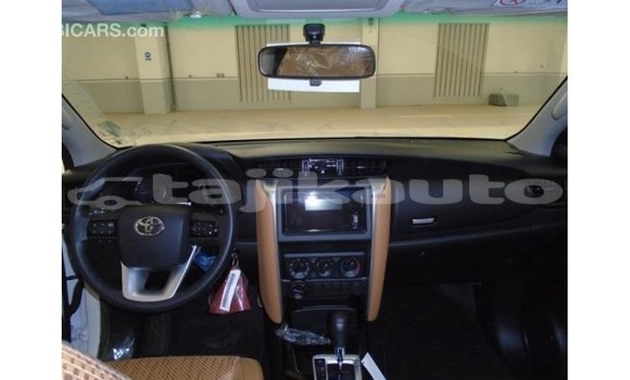 Buy Import Toyota Fortuner White Car in Import - Dubai in Dushanbe Buy Import Toyota Fortuner White Car in Import - Dubai in Dushanbe