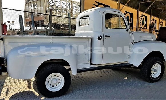 Buy Import Ford Club Wagon White Car in Import - Dubai in Dushanbe Buy Import Ford Club Wagon White Car in Import - Dubai in Dushanbe