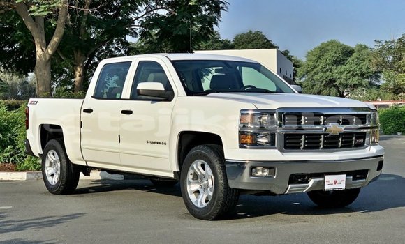 Buy Import Chevrolet Silverado White Car in Import - Dubai in Dushanbe