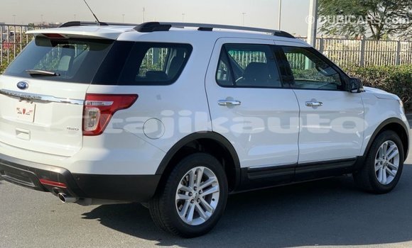 Buy Import Ford Explorer White Car in Import - Dubai in Dushanbe Buy Import Ford Explorer White Car in Import - Dubai in Dushanbe