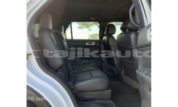 Buy Import Ford Explorer White Car in Import - Dubai in Dushanbe Buy Import Ford Explorer White Car in Import - Dubai in Dushanbe