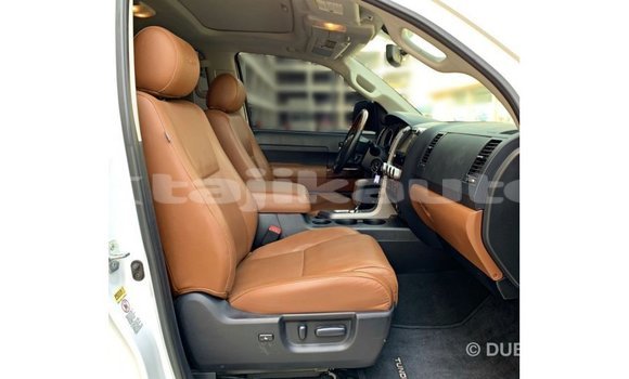 Buy Import Toyota Tundra White Car in Import - Dubai in Dushanbe Buy Import Toyota Tundra White Car in Import - Dubai in Dushanbe