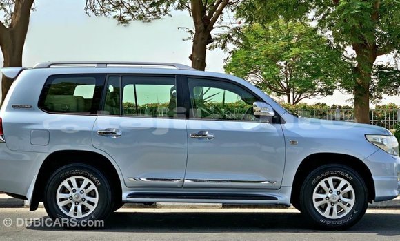 Buy Import Toyota Land Cruiser Blue Car in Import - Dubai in Dushanbe Buy Import Toyota Land Cruiser Blue Car in Import - Dubai in Dushanbe